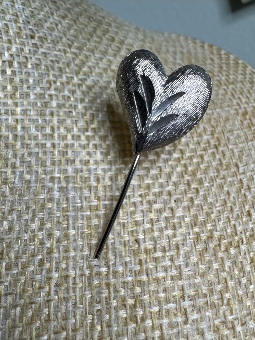 Vintage Silver Tone Heart Stick Hat Pin